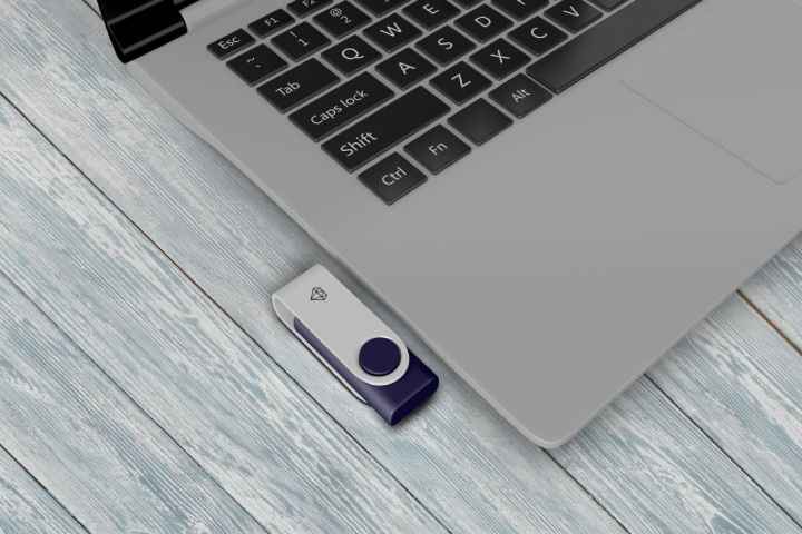 How to recover lost files from a corrupted USB flash drive