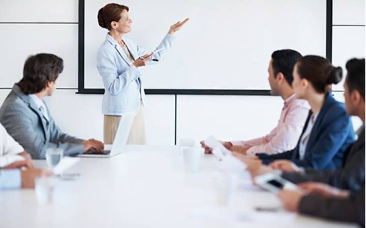 Benefits of taking up management and leadership course for beginners