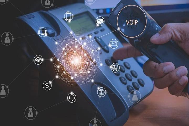 6 Reasons Why Your Business Should Use VoIP Phone System