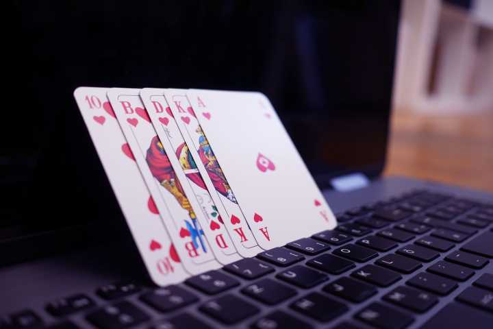 The Legality of Online Poker: Understanding the Laws and Regulations of Poker Globally