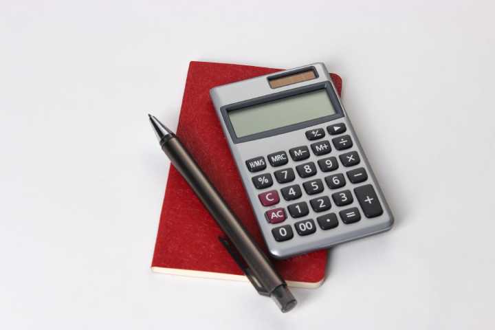 5 Reasons You Should Use a Refinancing Calculator
